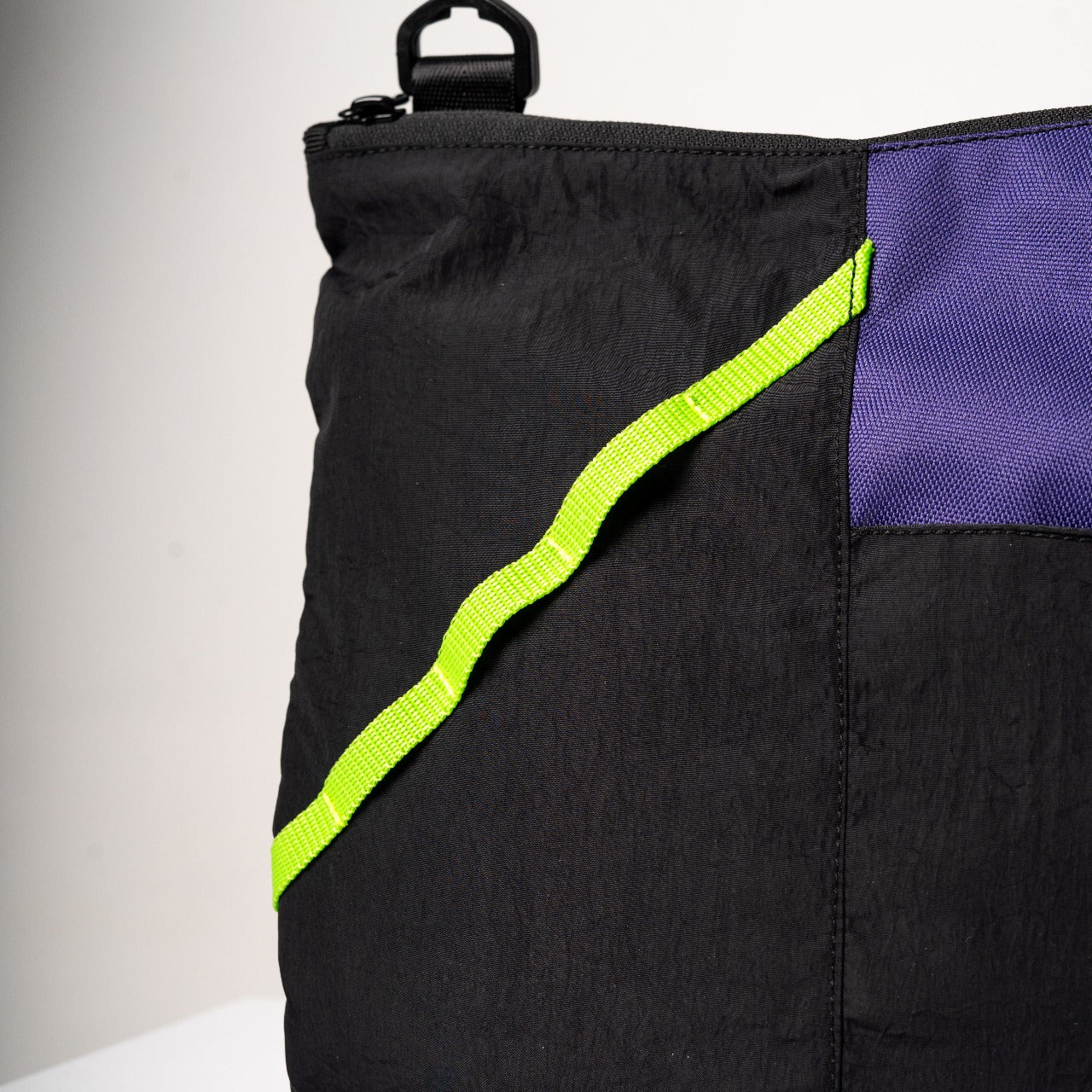 Faith Industries Kernfeld Slingbag